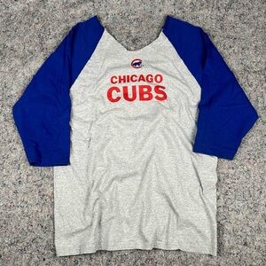 Men’s Y2K 2000s MLB Chicago Cubs Custom Neck Cut Gym Rat T-Shirt Size Large